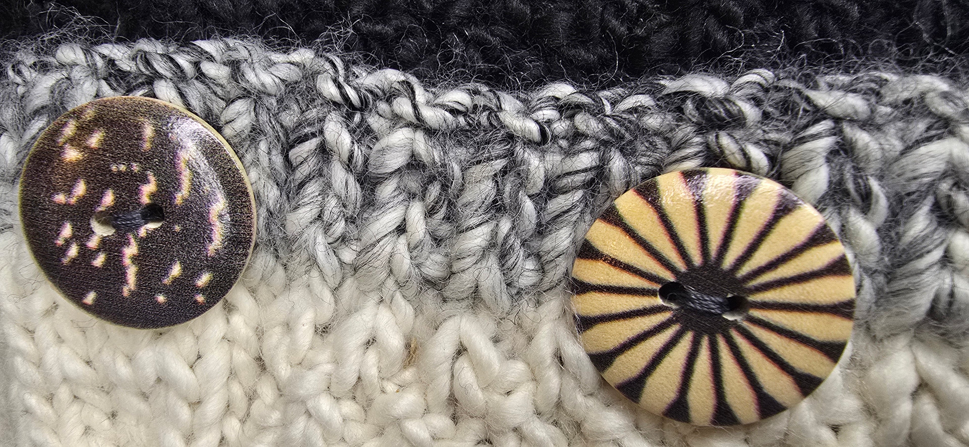 MAHU Stone & Shadow Scaldacollo con apertura