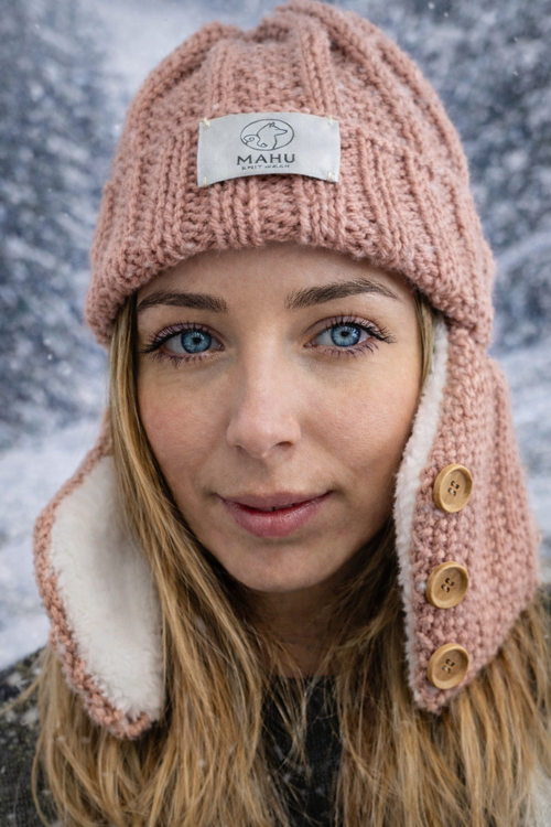 BOREA Passamontagna elegante lavorato a mano MAHU Knitwear