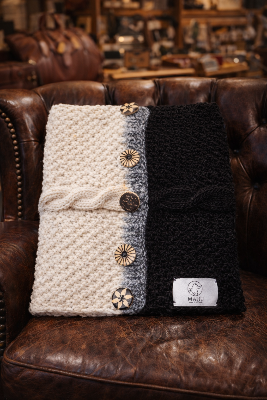 MAHU Stone & Shadow Scaldacollo con apertura