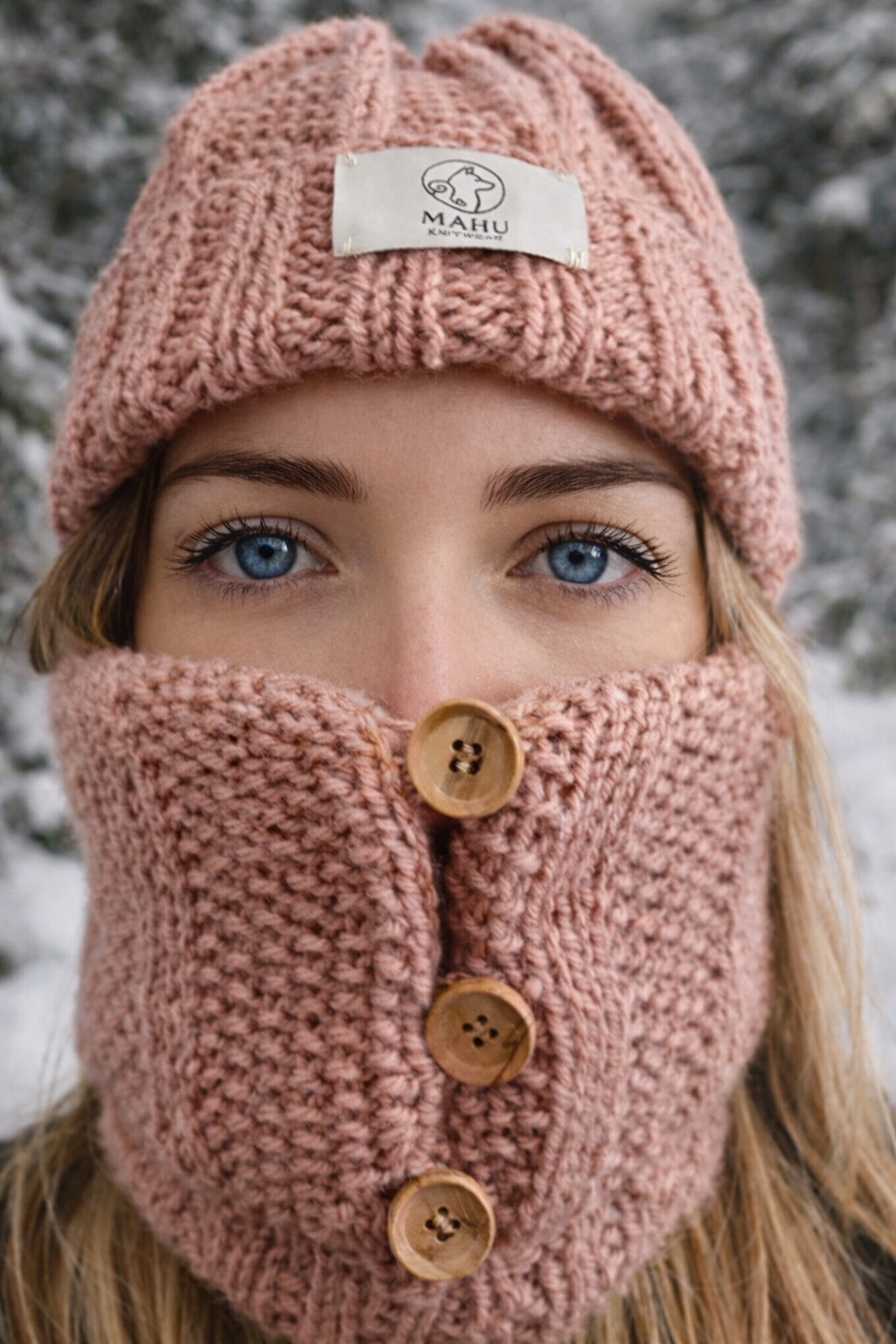 Passamontagna elegante lavorato a mano MAHU Knitwear