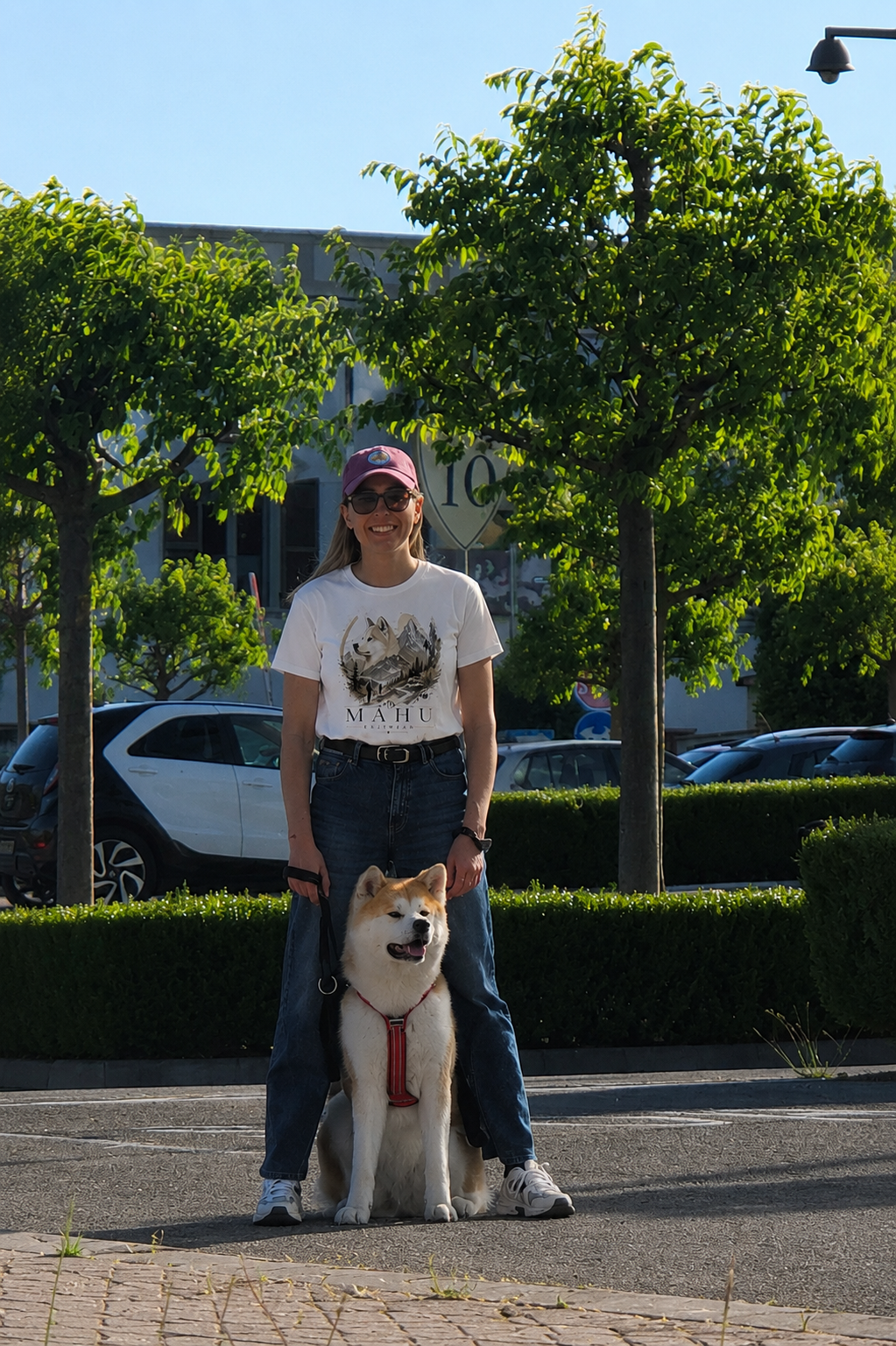 T-SHIRT AKITA INU bianca