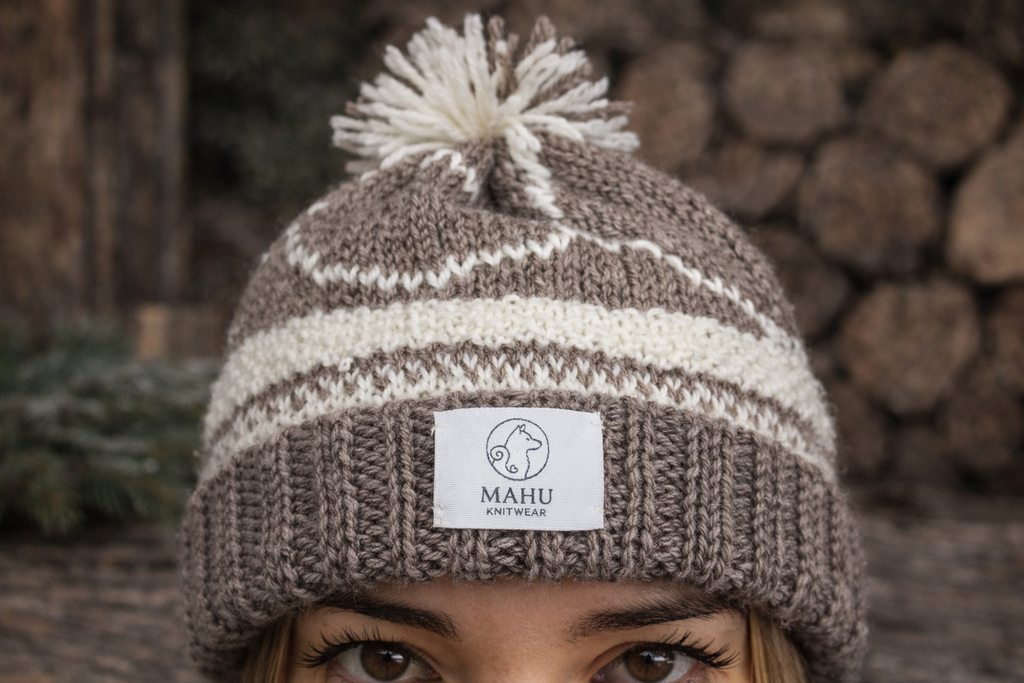 CRESTA Cappello lavorato a mano MAHU Knitwear